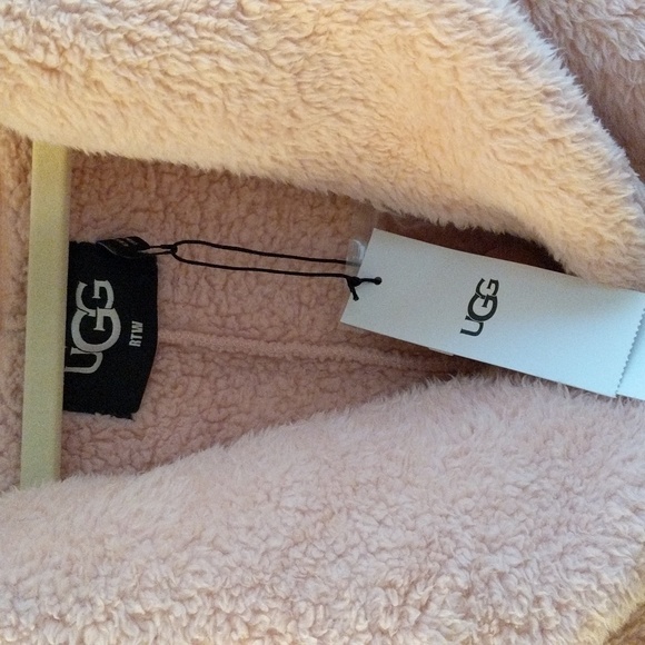 UGG fuzzy jacket - Picture 2 of 6